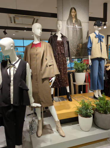 店内秋アイテム展開中！