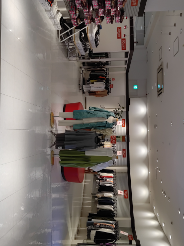 4月2日～期間限定ＳＨＯＰミサキ向かいの店舗にOPEN❣️