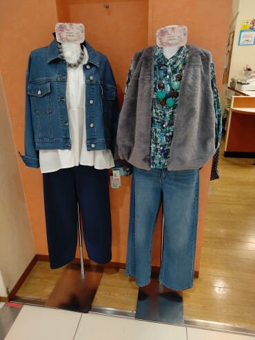 秋物入荷しました、貴方らしい秋を見つけにいらしてください