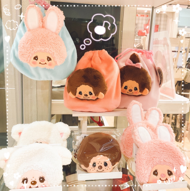 【モンチッチ】ふわふわ巾着&ポーチ入荷しました🩷
