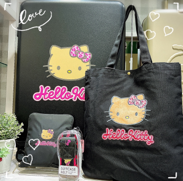 ついに入荷🩷日焼けキティ