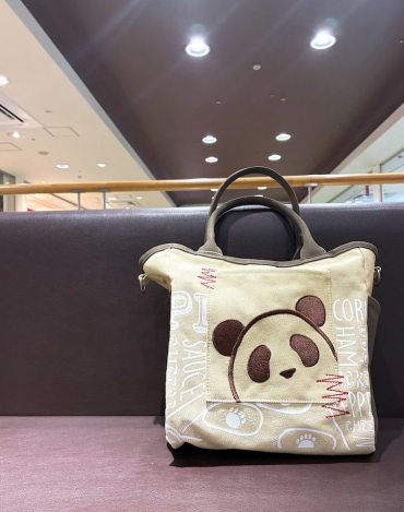パンディエスタの新作バッグ入荷