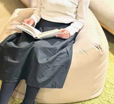 年末年始のおうち時間に『体にフィットするソファ』を。